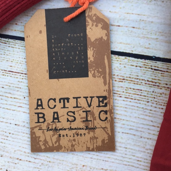 Active Basic Red Zip Jacket Top Short Sleeve L - Picture 6 of 7